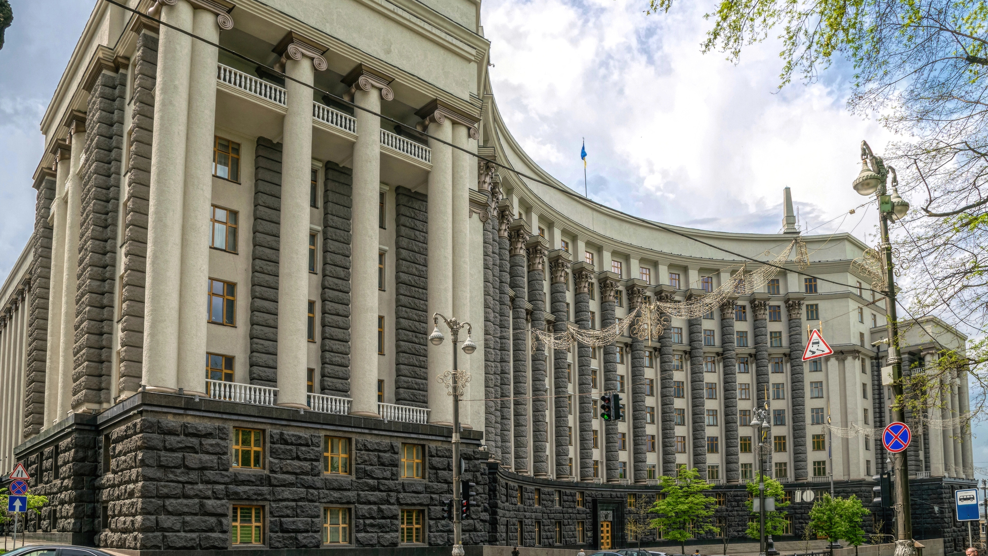 Government Responds to Migration Petition: Foreign Labor Recruitment Not a Priority