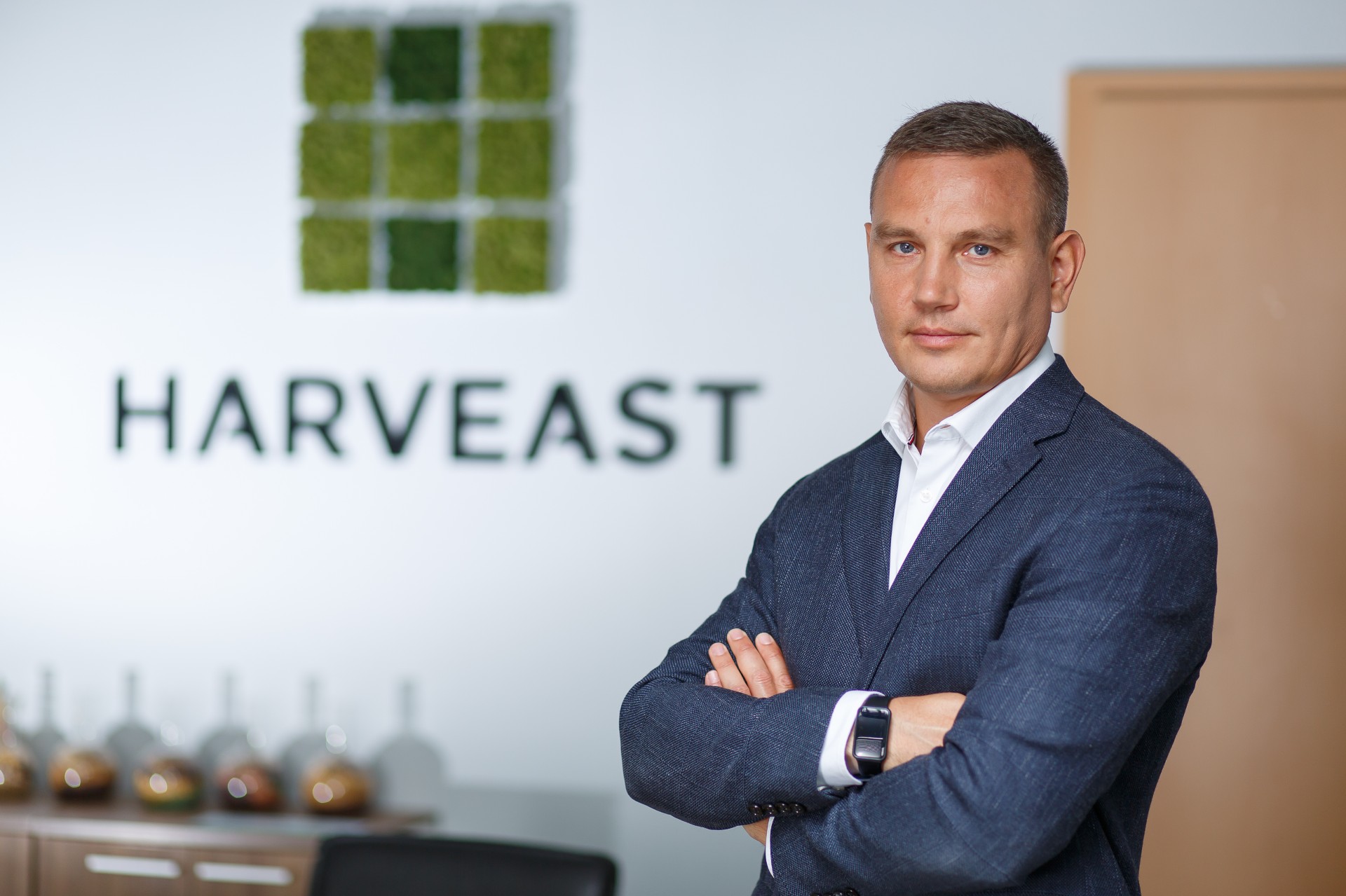 Pay Ukrainians $1000 and Migrants Become Unnecessary: Interview with CEO of Akhmetov’s Agricultural Holding